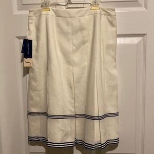 Jones New York linen pleated skirt, 6, NWT